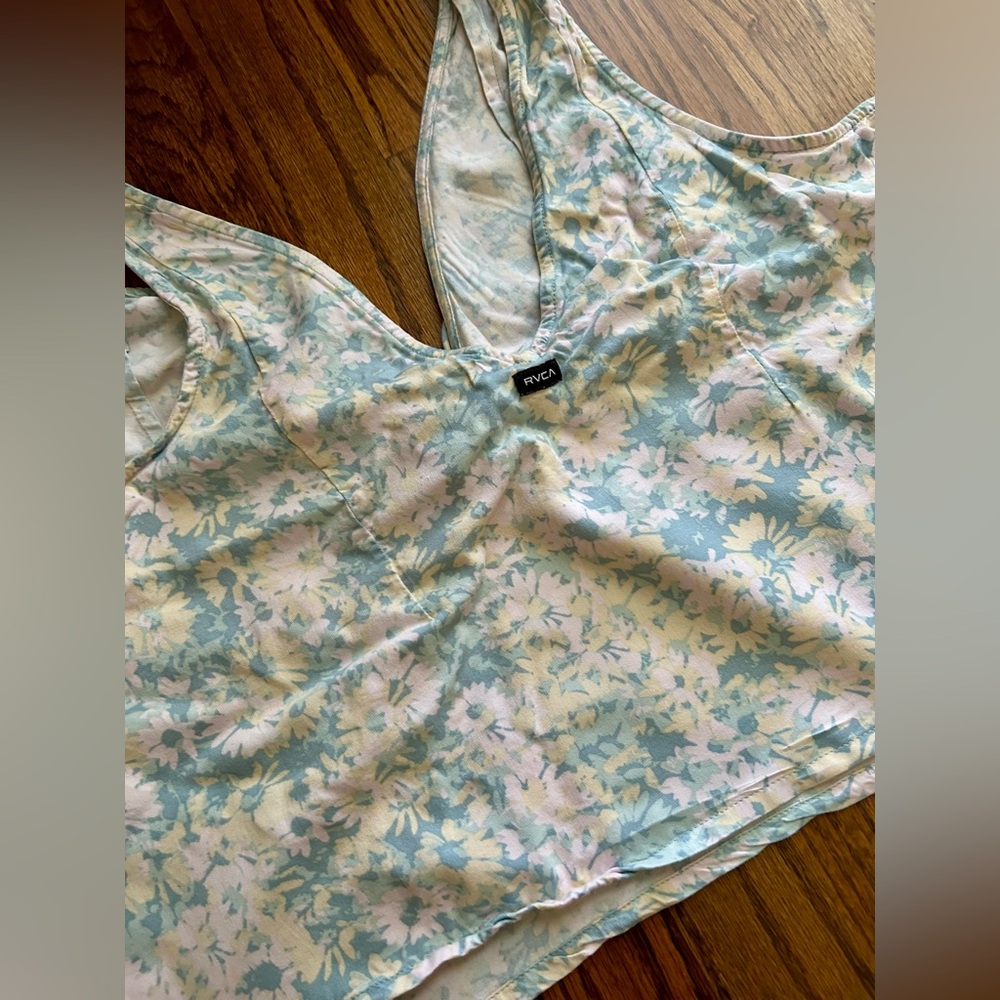 RVCA Floral Cropped Tank Top - Picture 8 of 8